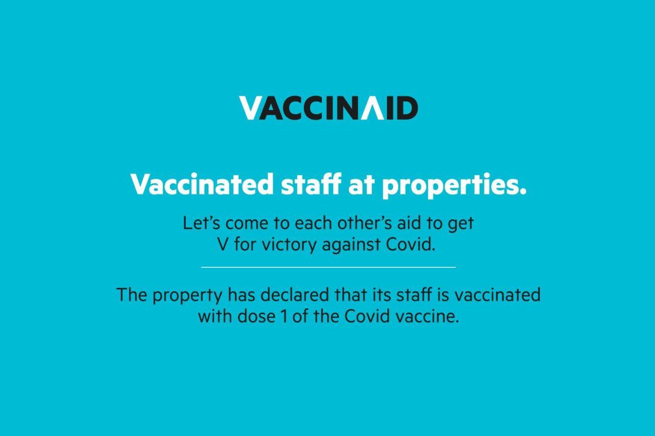 Vaccinated Staff- Oyo Flagship 60526 Five Star Grand Shamshabad Zewnętrze zdjęcie